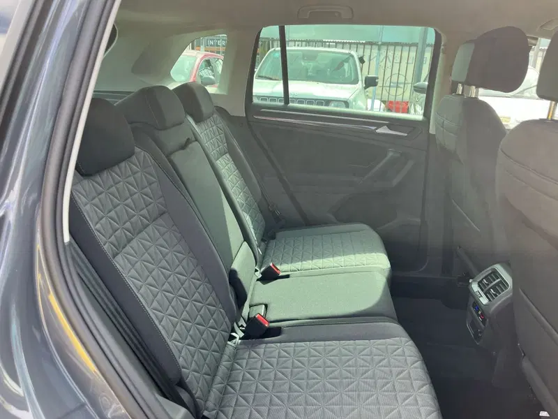 Volkswagen Tiguan usata a Milano (15)