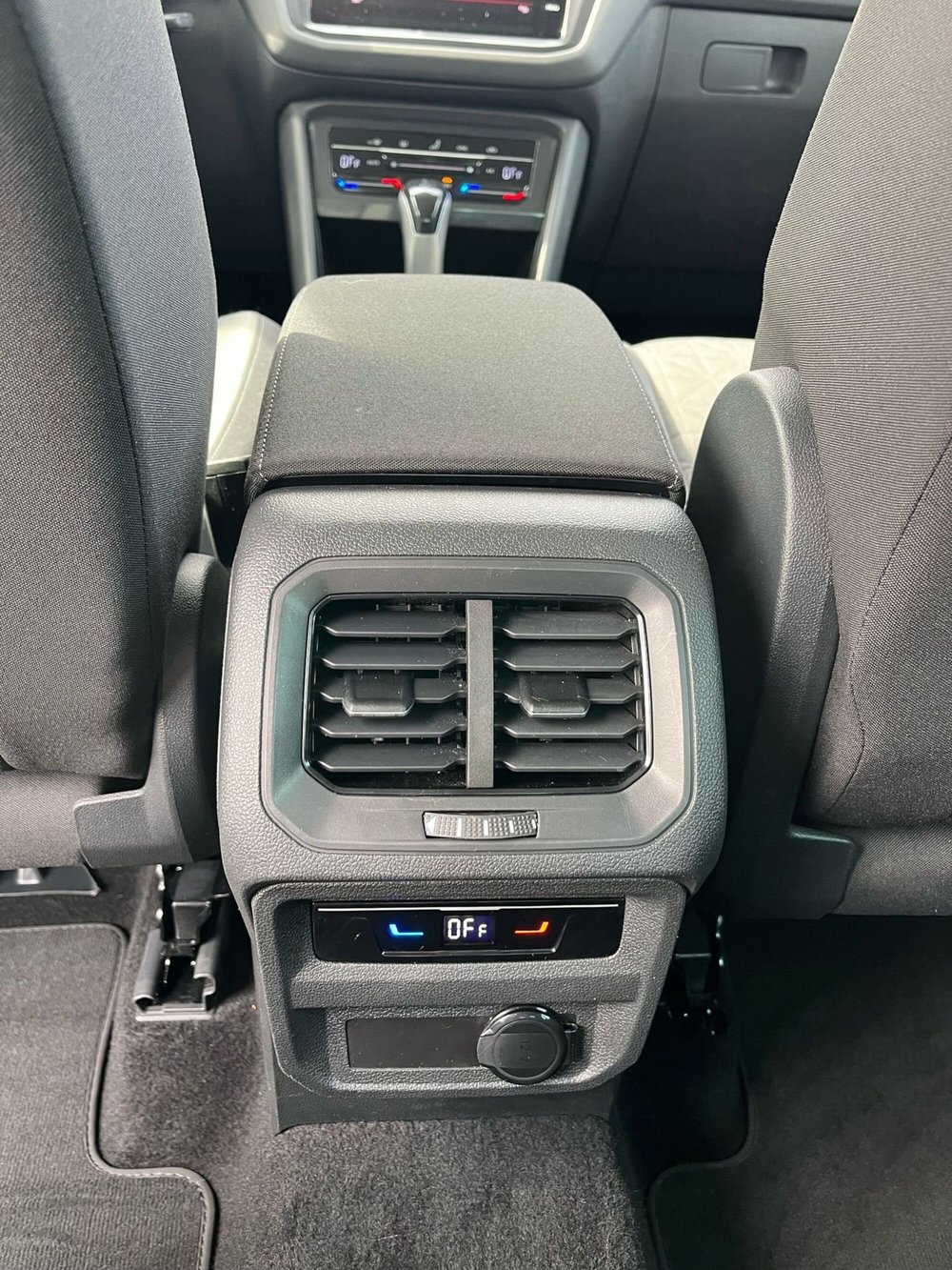 Volkswagen Tiguan usata a Milano (19)
