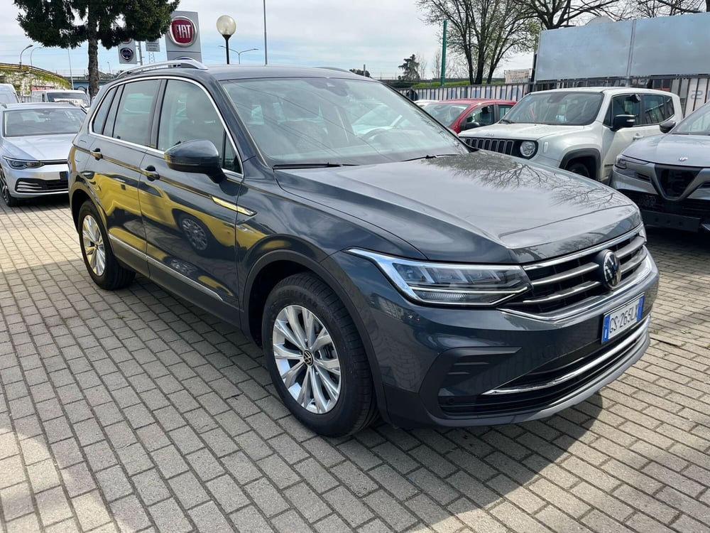 Volkswagen Tiguan usata a Milano (3)