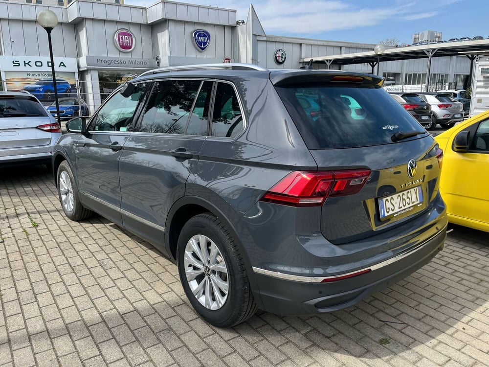 Volkswagen Tiguan usata a Milano (6)