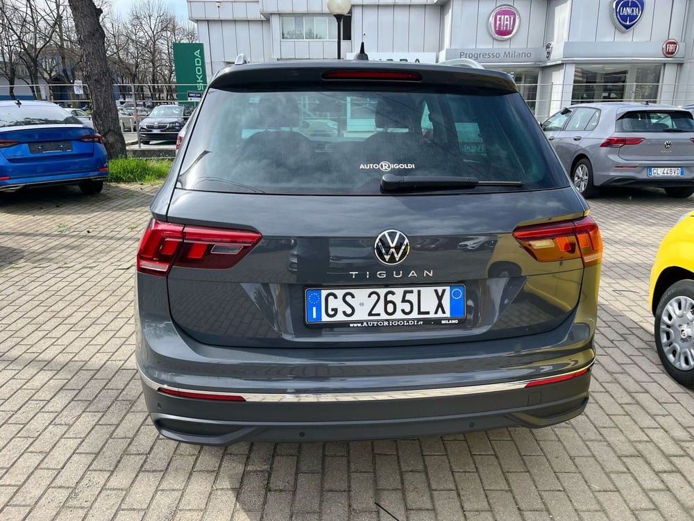 Volkswagen Tiguan usata a Milano (8)