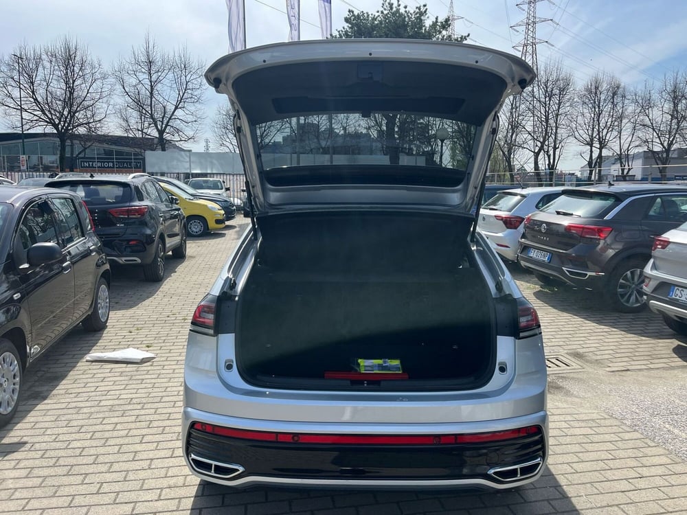 Volkswagen Taigo usata a Milano (9)