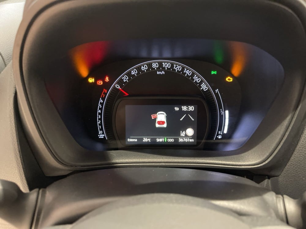 Toyota Aygo X usata a Catania (12)