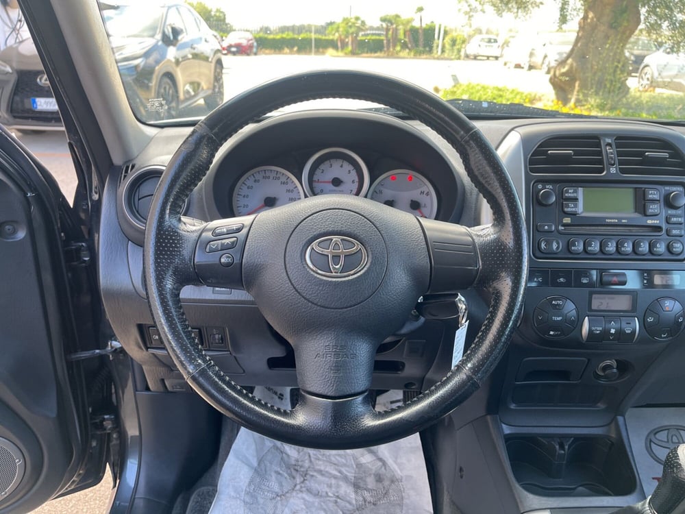 Toyota Rav4 usata a Ragusa (10)