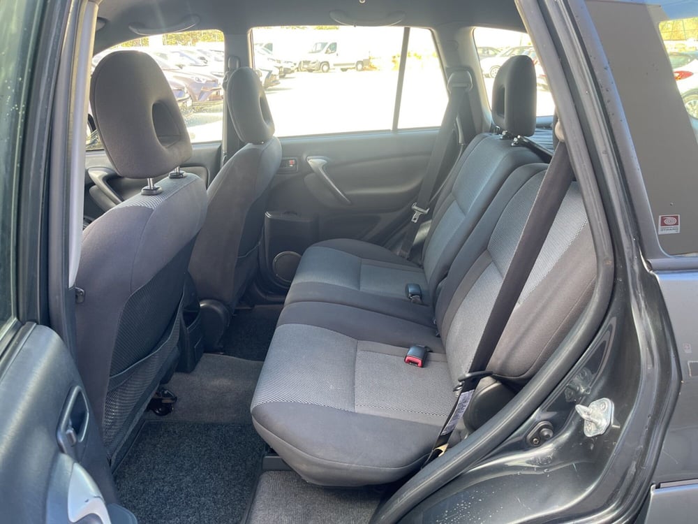 Toyota Rav4 usata a Ragusa (7)