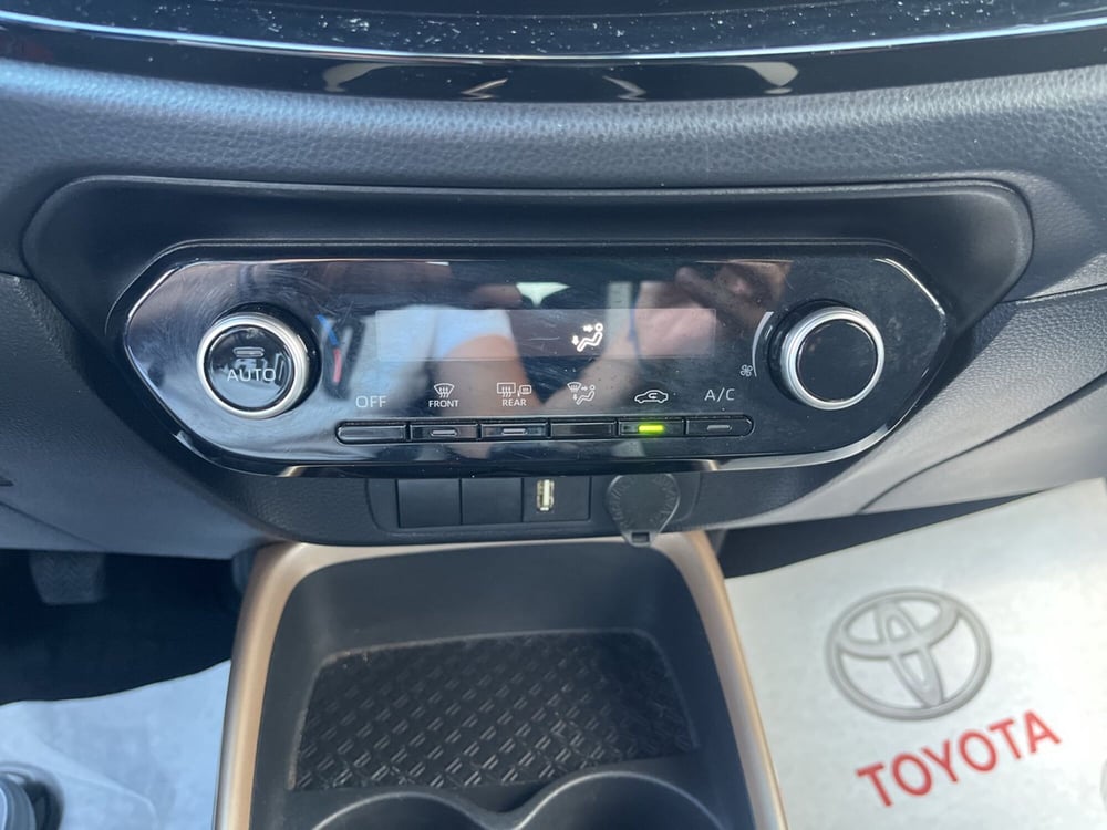 Toyota Aygo X usata a Ragusa (14)