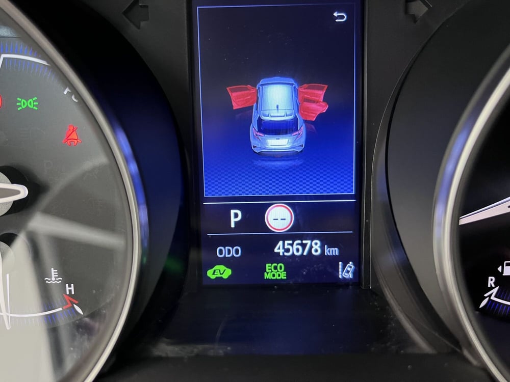 Toyota Toyota C-HR usata a Prato (12)