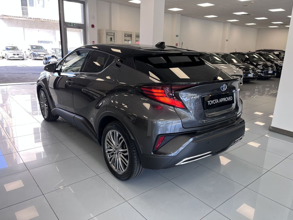 Toyota Toyota C-HR usata a Prato (6)