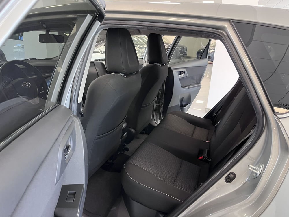 Toyota Auris usata a Prato (10)