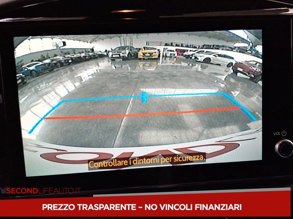 Toyota Aygo X nuova a Chieti (13)