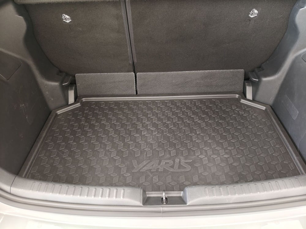 Toyota Yaris usata a Roma (13)