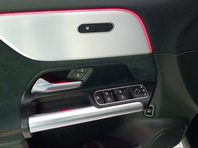 Mercedes-Benz GLA SUV usata a Grosseto (17)