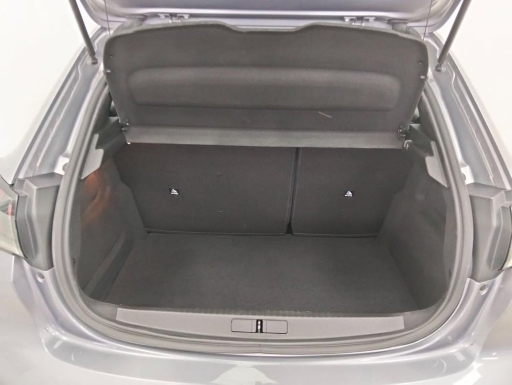 Peugeot 208 usata a Como (18)