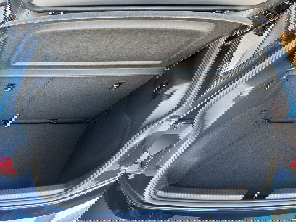 Cupra Born nuova a Ferrara (10)