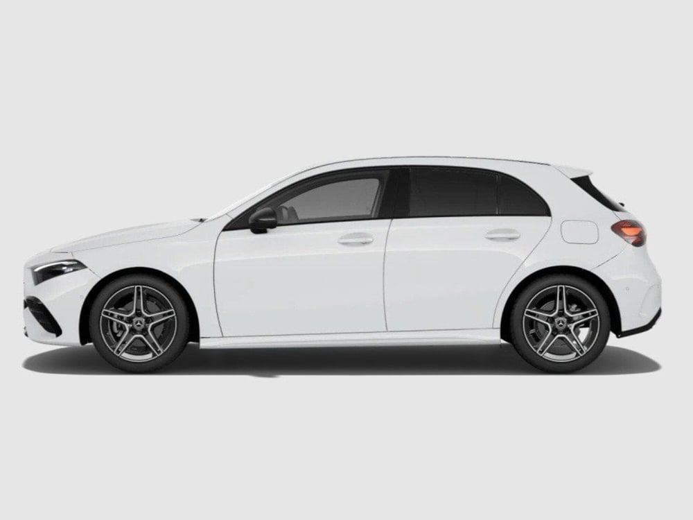 Mercedes-Benz Classe A Sedan nuova a Rimini (2)