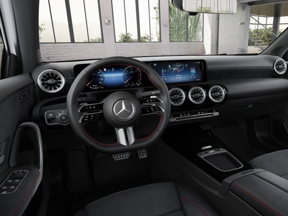 Mercedes-Benz Classe A Sedan nuova a Rimini (8)
