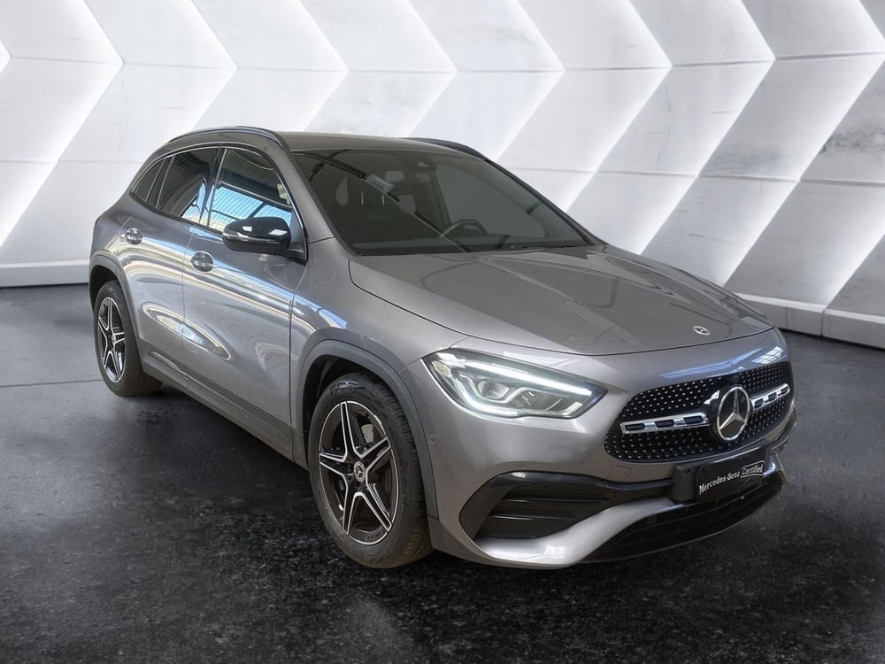 Mercedes-Benz GLA SUV usata a Napoli (3)