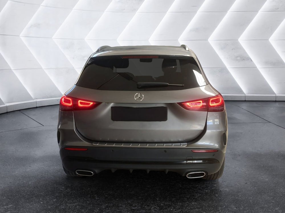 Mercedes-Benz GLA SUV usata a Napoli (7)