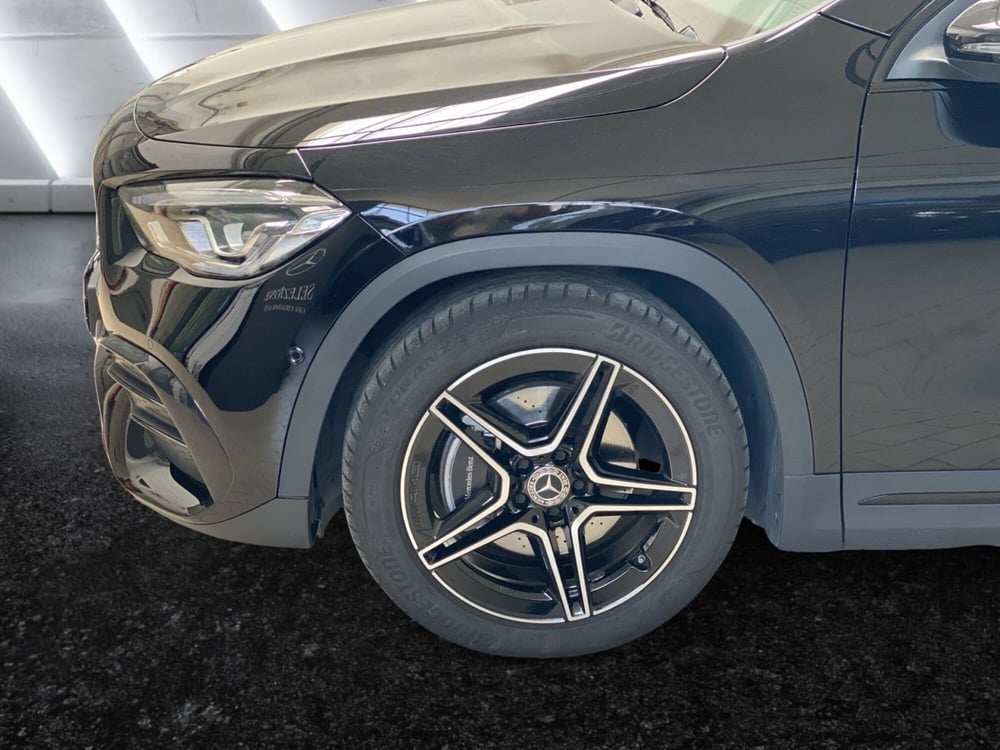Mercedes-Benz GLA SUV usata a Napoli (10)