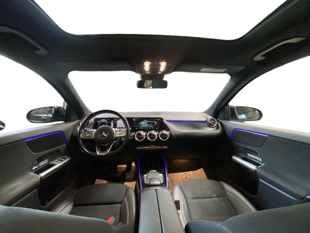 Mercedes-Benz GLA SUV usata a Napoli (14)