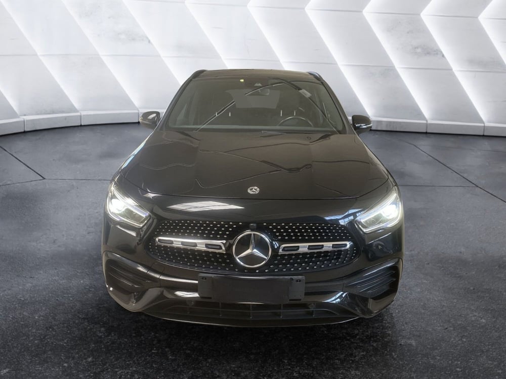 Mercedes-Benz GLA SUV usata a Napoli (2)