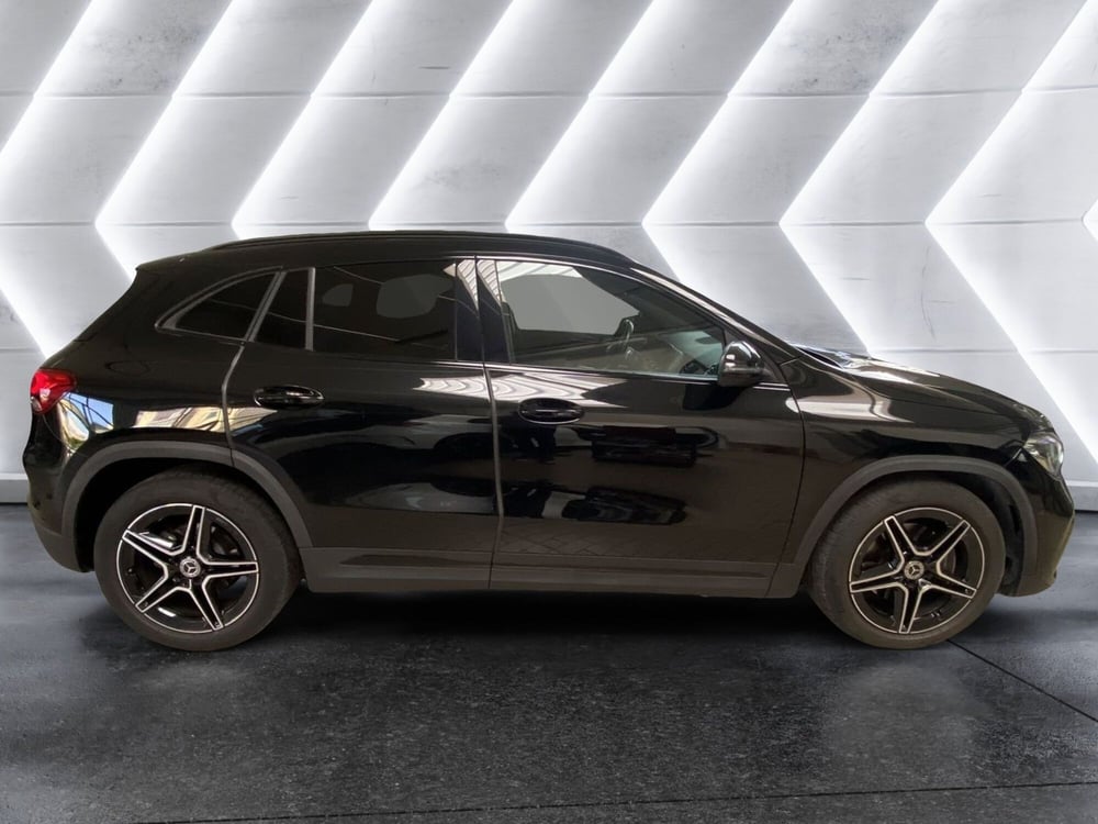 Mercedes-Benz GLA SUV usata a Napoli (4)