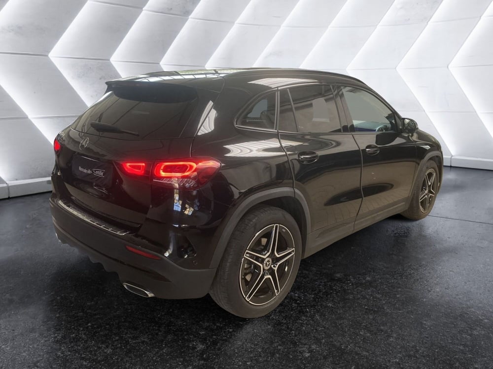 Mercedes-Benz GLA SUV usata a Napoli (5)