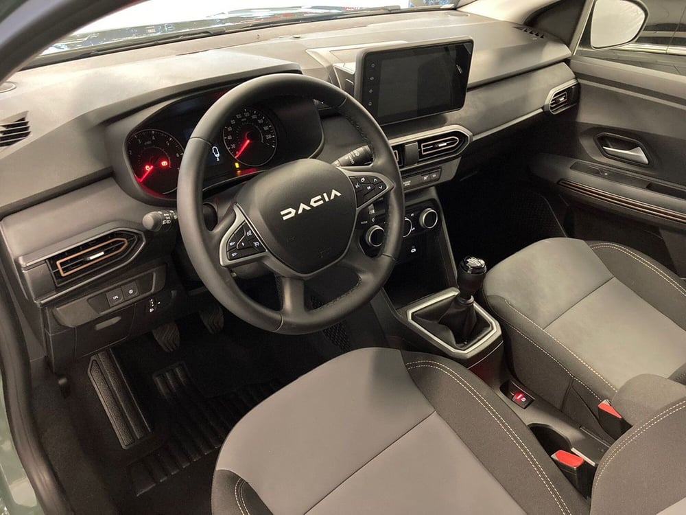 Dacia Jogger nuova a Brescia (11)