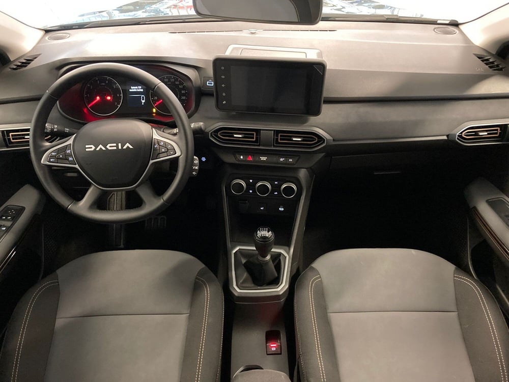 Dacia Jogger nuova a Brescia (12)