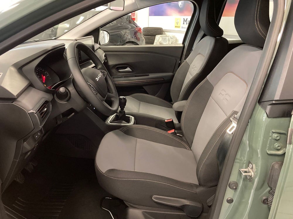 Dacia Jogger nuova a Brescia (13)