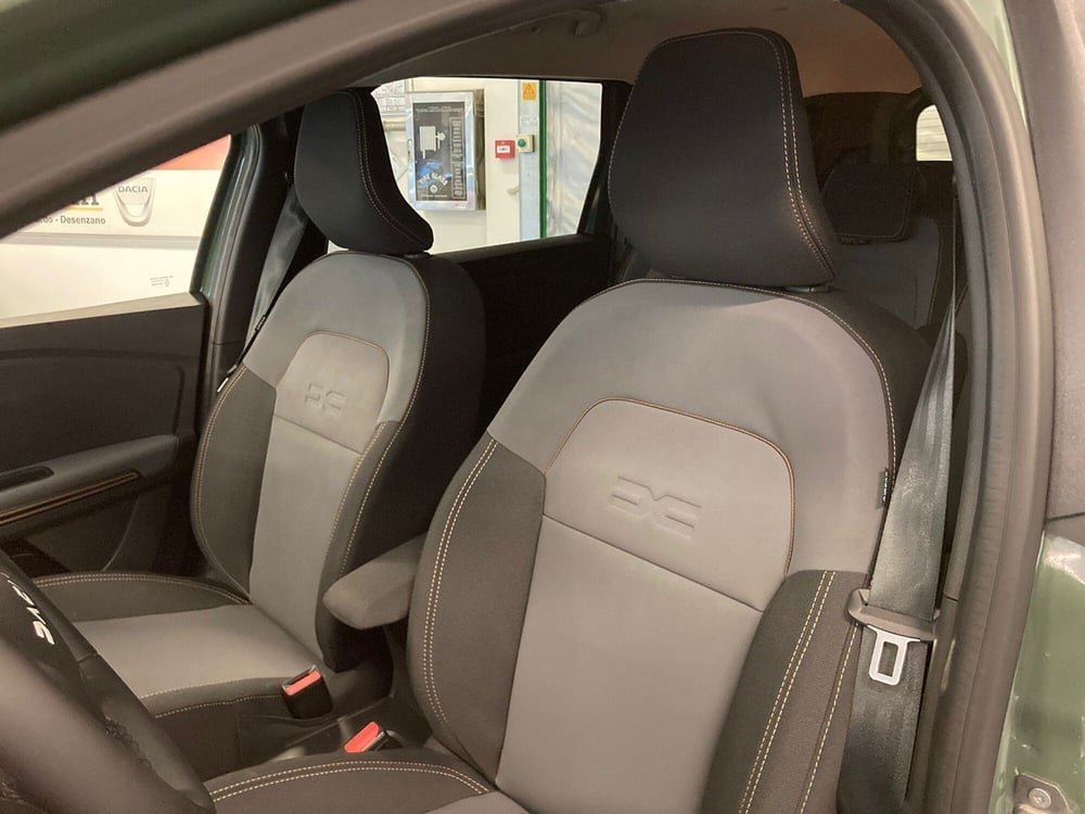 Dacia Jogger nuova a Brescia (14)