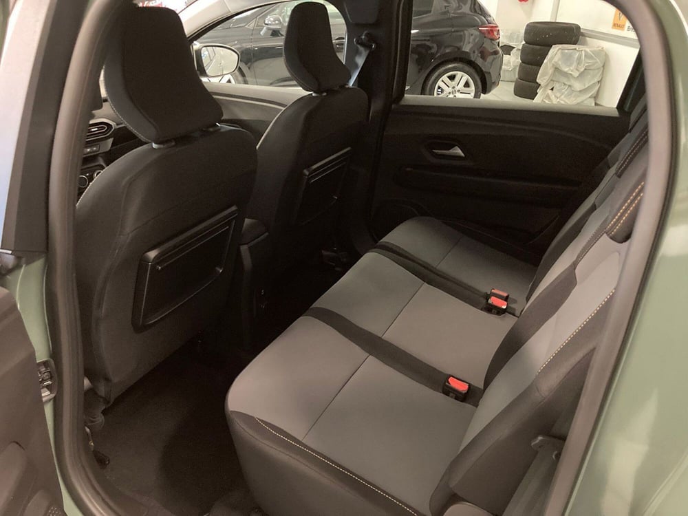 Dacia Jogger nuova a Brescia (15)