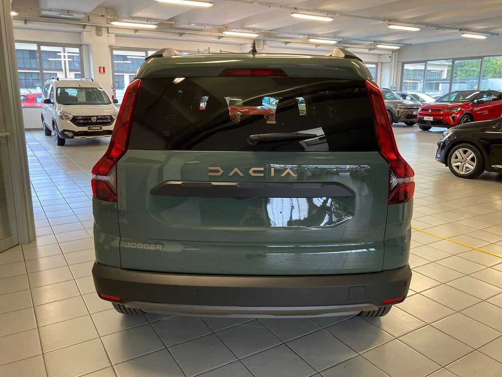 Dacia Jogger nuova a Brescia (9)