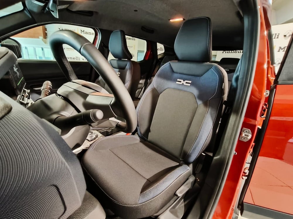 Dacia Duster nuova a Brescia (9)