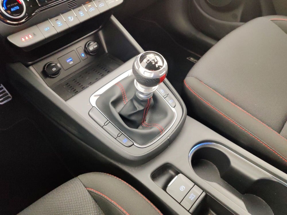 Hyundai Kona usata a La Spezia (11)