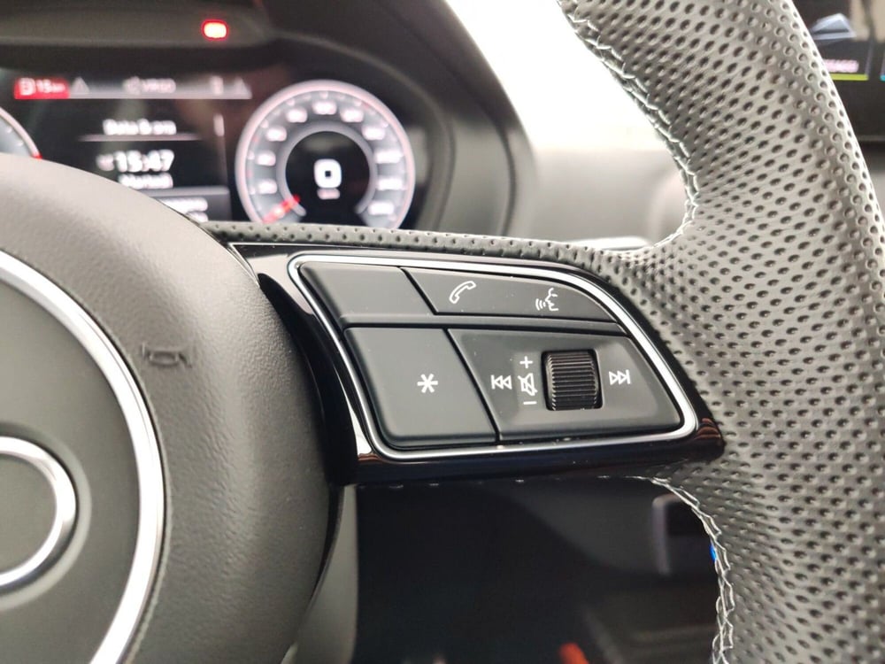 Audi Q2 nuova a Massa-Carrara (13)