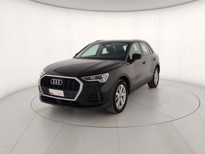 Audi Q3 45 TFSI e S tronic Business del 2021 usata a Massa