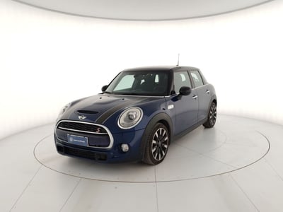 MINI Mini 2.0 Cooper SD Hype 5 porte del 2018 usata a Massa