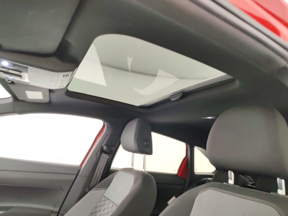 Volkswagen Taigo usata a Massa-Carrara (10)