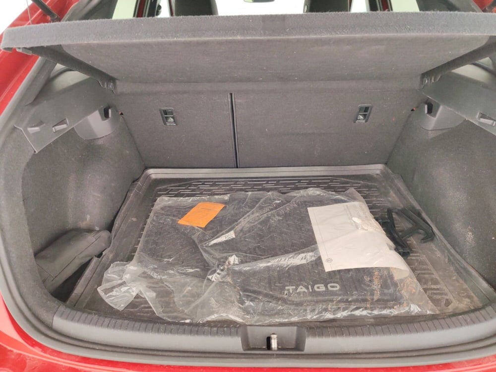 Volkswagen Taigo usata a Massa-Carrara (17)