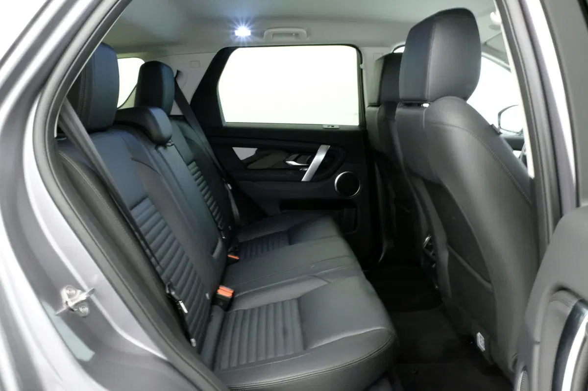 Land Rover Discovery Sport usata a Mantova (5)