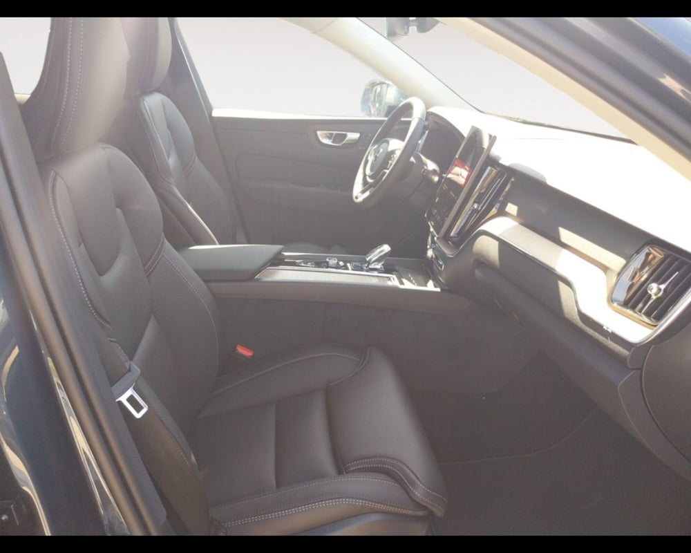 Volvo XC60 nuova a Bologna (15)