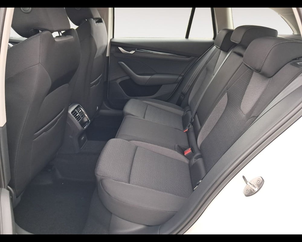 Skoda Octavia Station Wagon nuova a Ravenna (11)