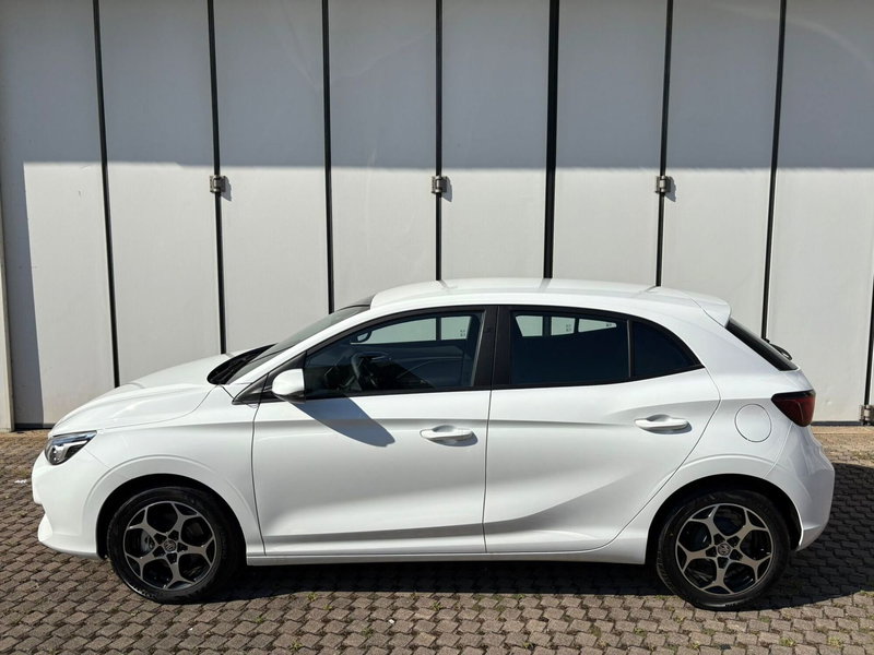 Mg MG3 nuova a Milano (3)