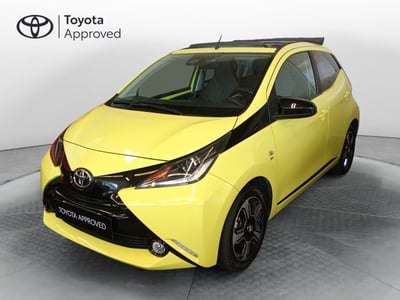 Toyota Aygo 1.0 VVT-i 69 CV 5 porte x-wave TSS del 2017 usata a Curno