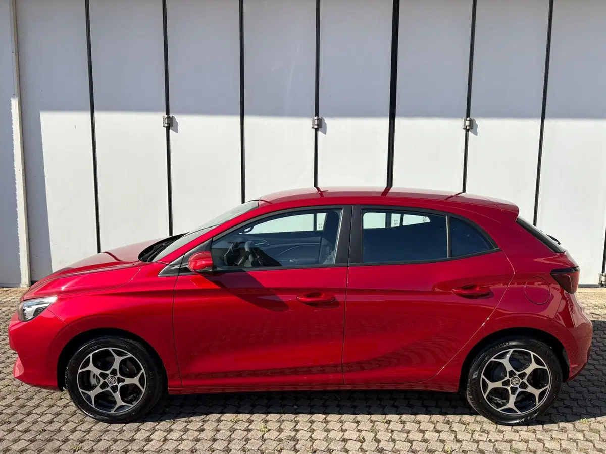 Mg MG3 nuova a Monza e Brianza (3)