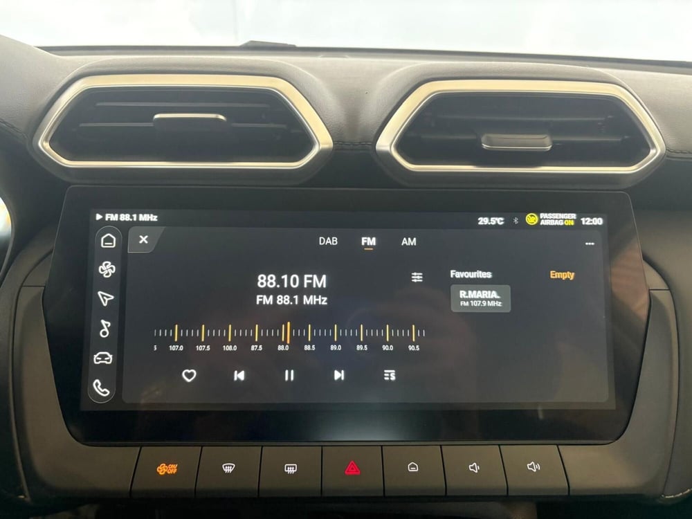 Mg ZS nuova a Monza e Brianza (11)