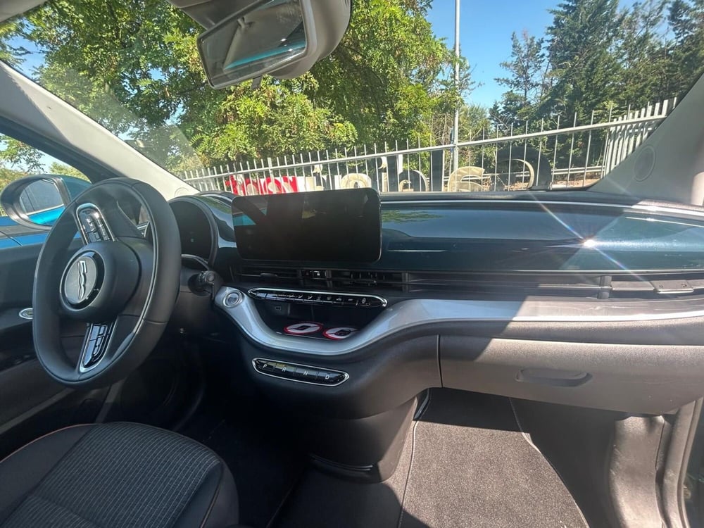 Fiat 500e Cabrio usata a Salerno (15)