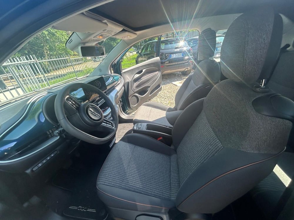 Fiat 500e Cabrio usata a Salerno (16)