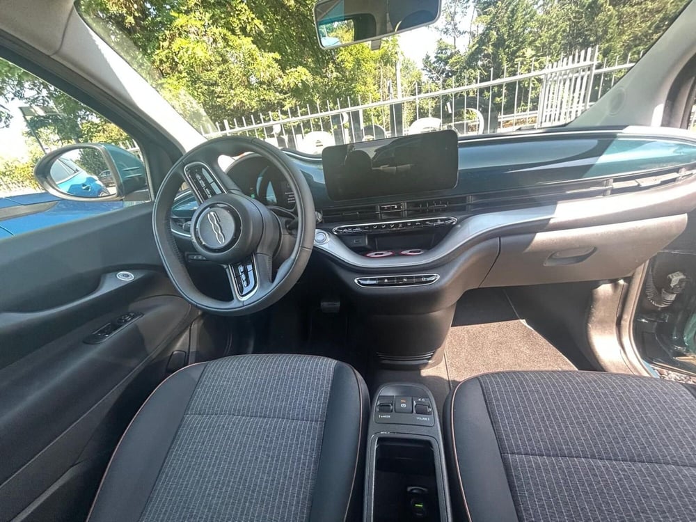 Fiat 500e Cabrio usata a Salerno (5)